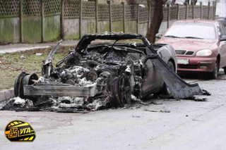 Illustration for article titled Decadent American Corvette Burned By Ukrainian Proletariat
